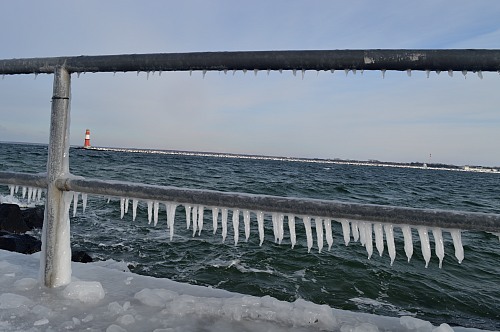Warnemünde
icicles on the railing<br />
Sea/Ocean, Coastal Landscape, Natural phenomenon
Ulrike Retzlaff, EUCC-D